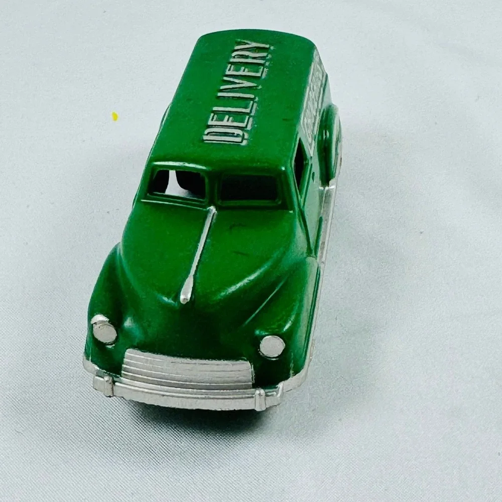 Vintage Renwal Green Plastic Groceries Delivery Van Toy Mid Century Modern 4
